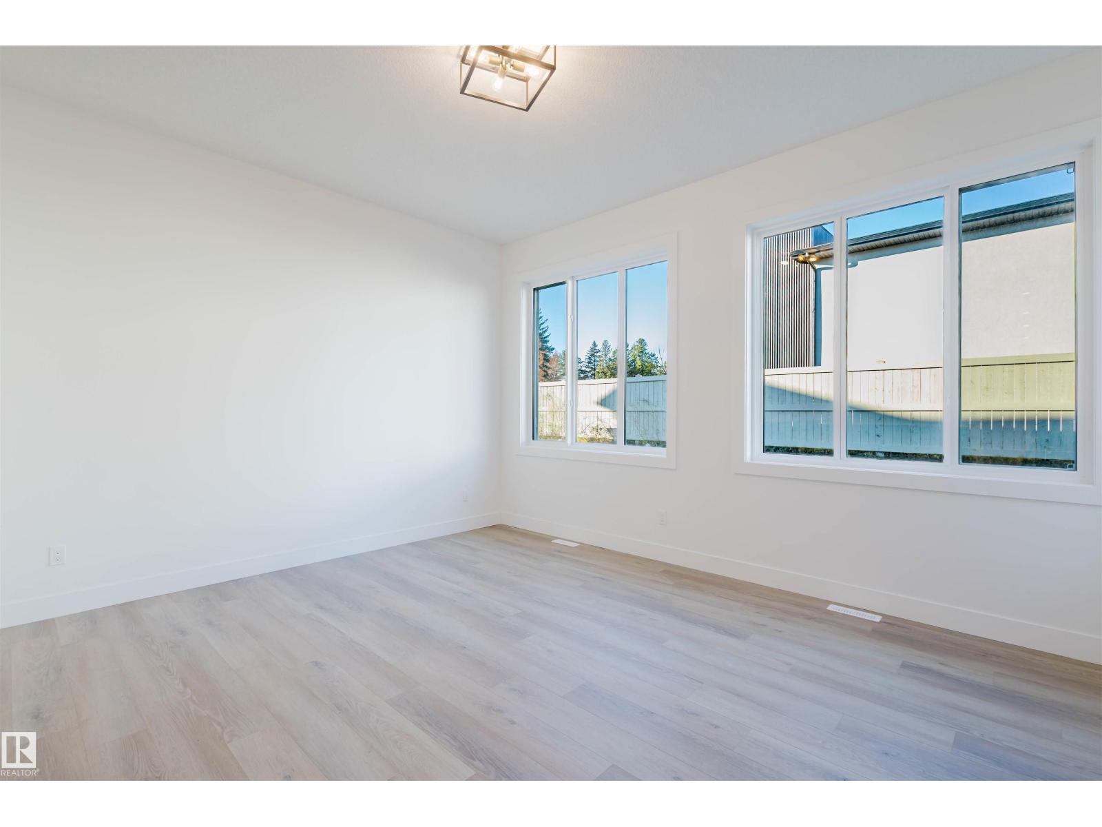 1570 Siskin LI NW, Edmonton