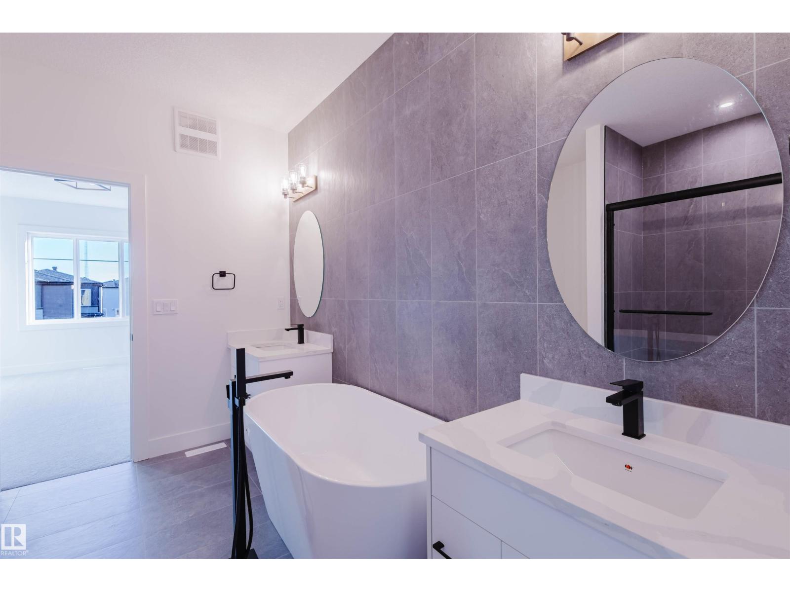 1570 Siskin LI NW, Edmonton