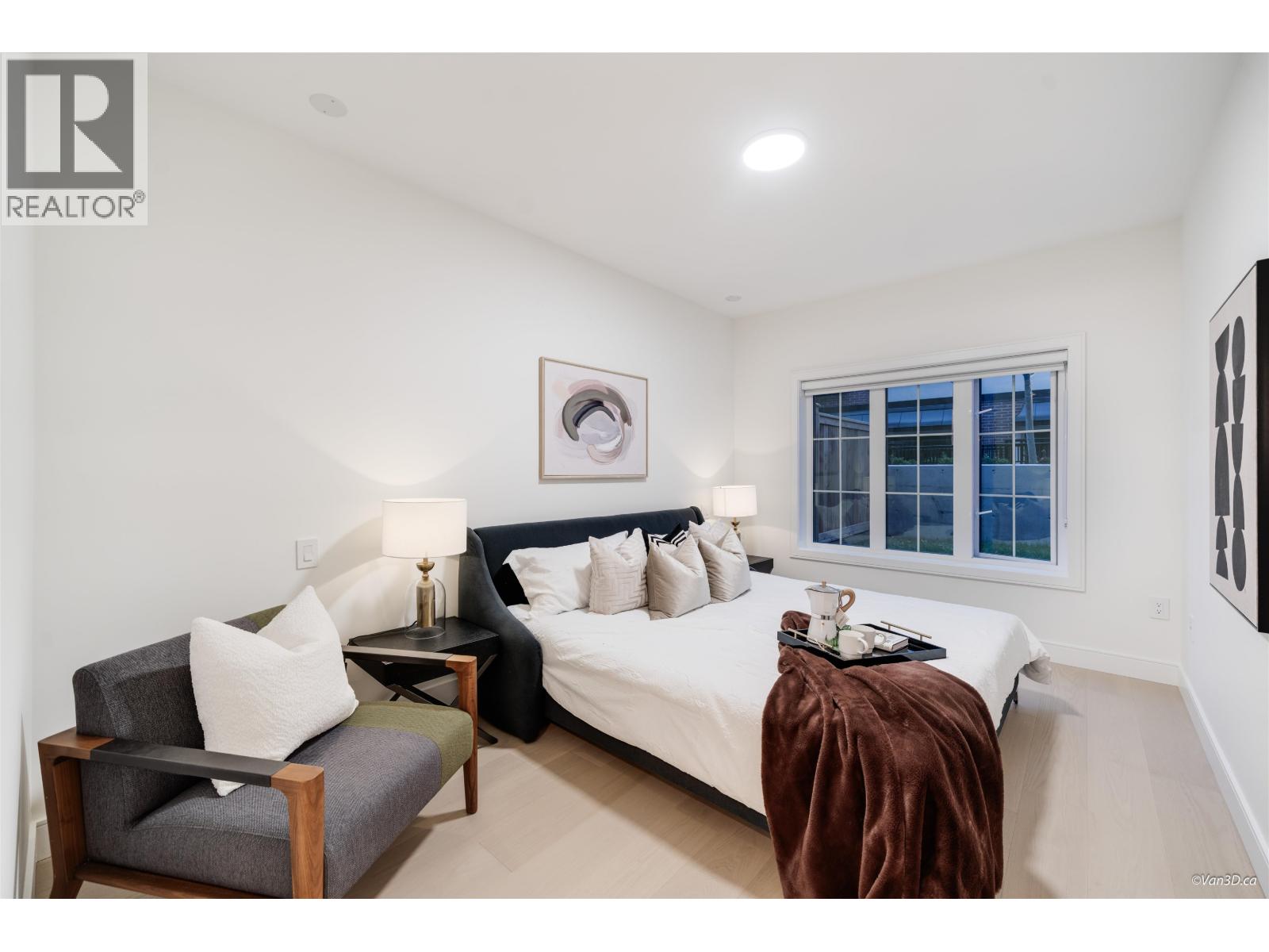 105 918 W 32ND AVENUE, Vancouver