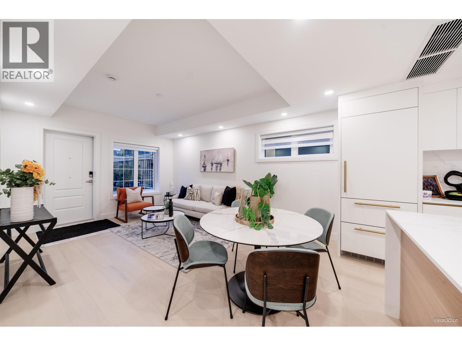 105 918 W 32ND AVENUE, Vancouver