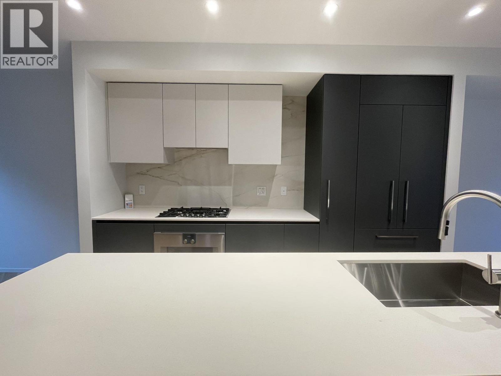 134 765 W 49TH AVENUE - Photo 4 of 16, Vancouver, British Columbia