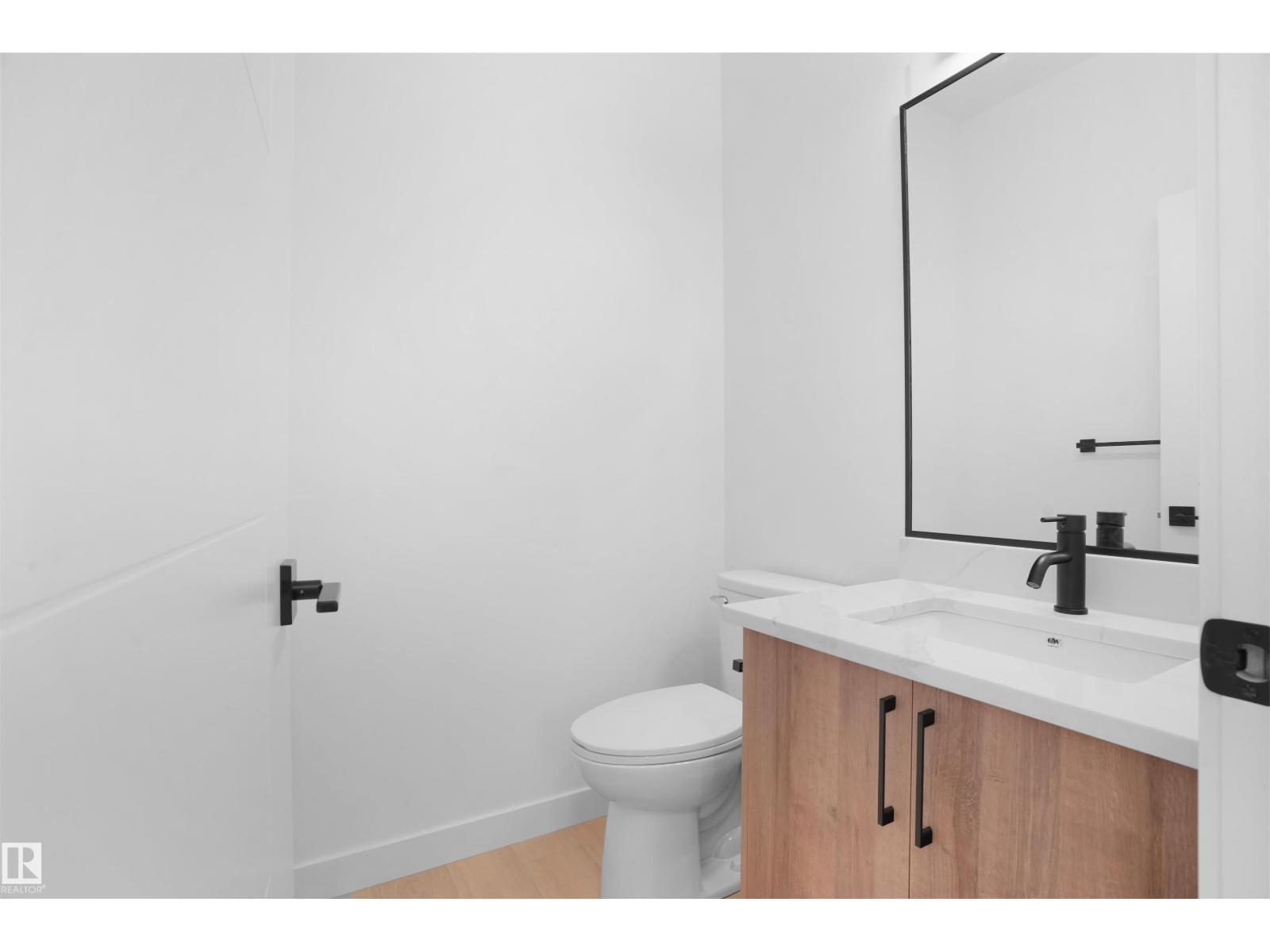 82 Blackbird BN, Fort Saskatchewan