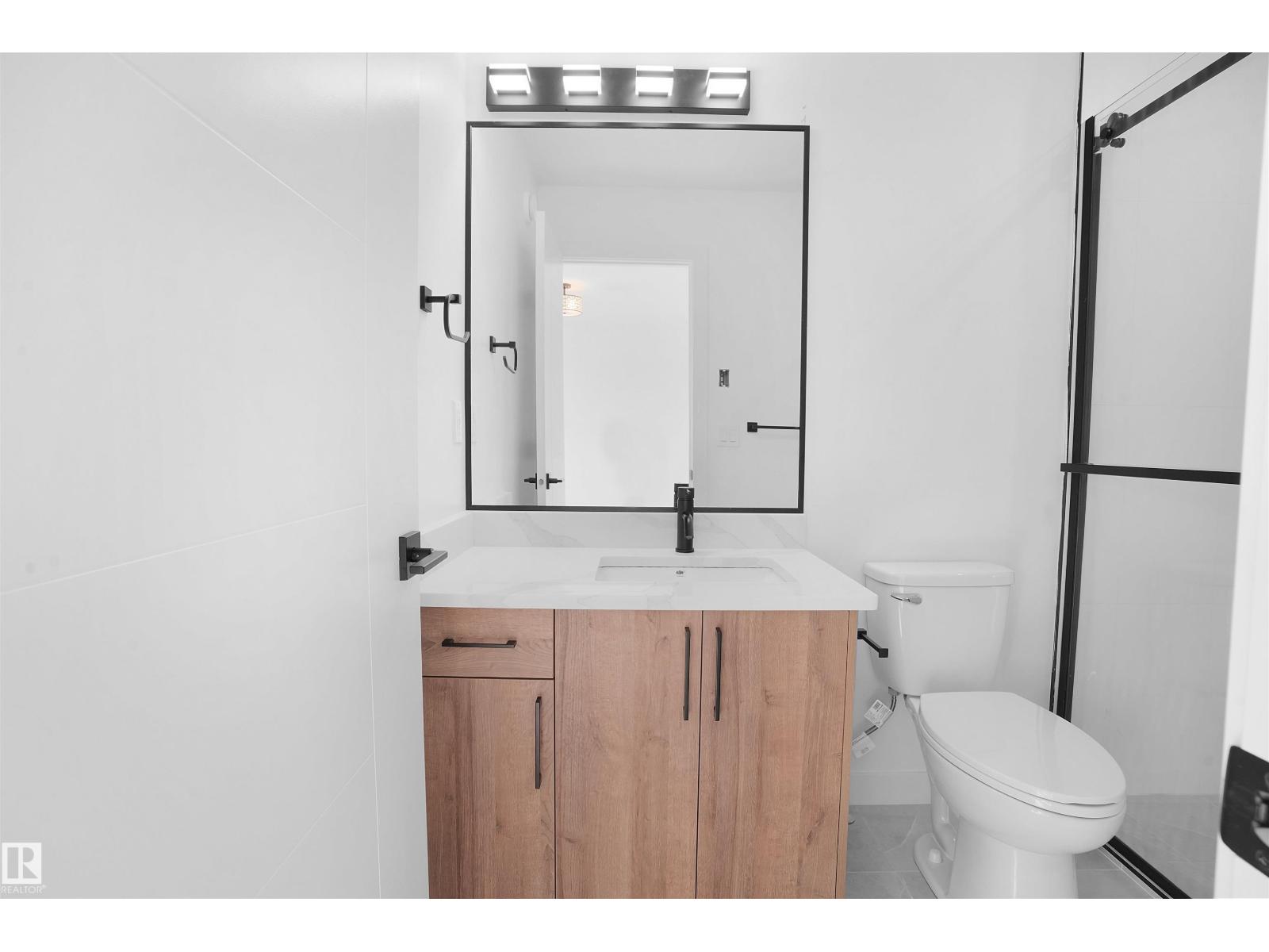 82 Blackbird BN, Fort Saskatchewan