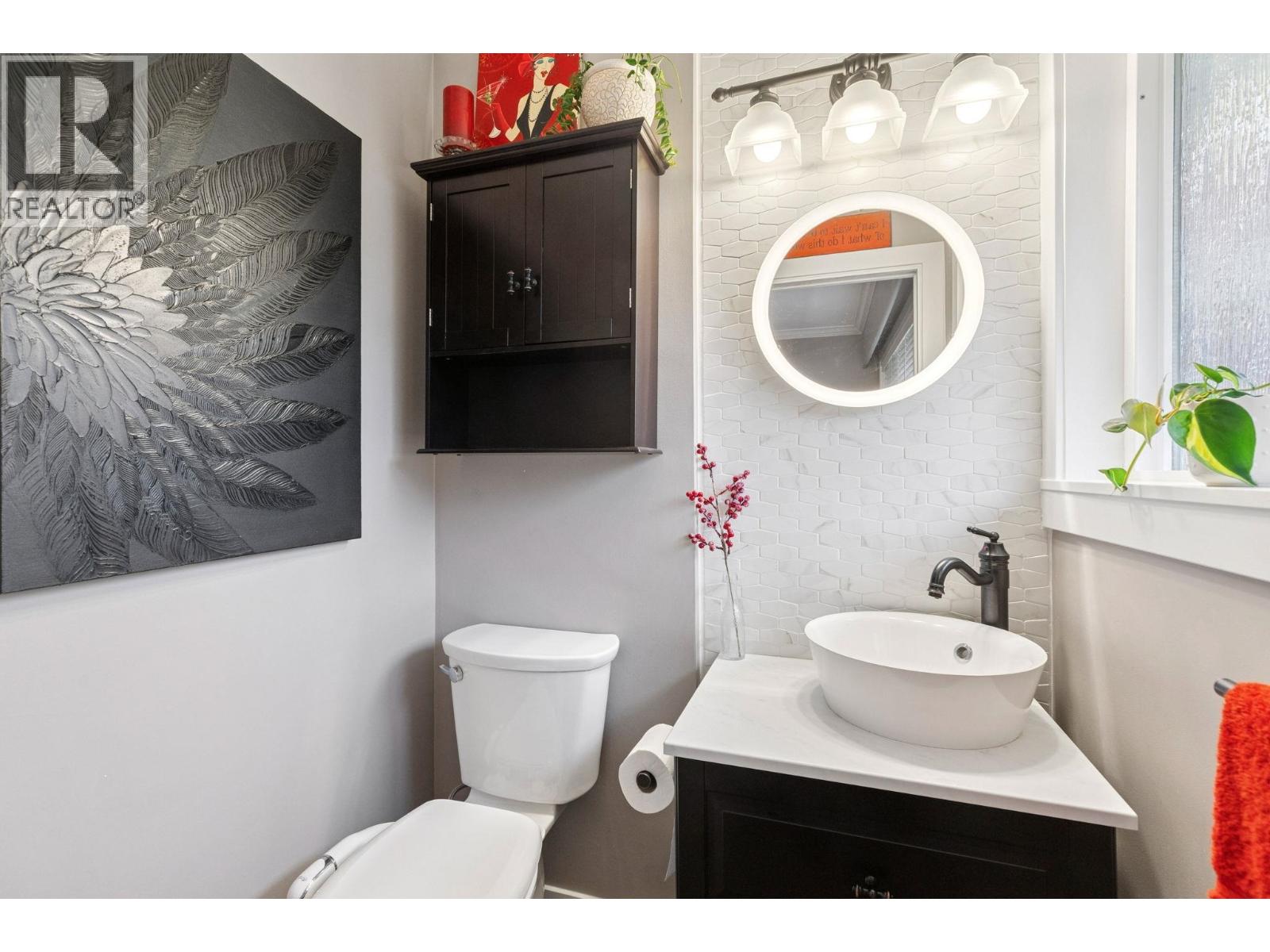 1501 MARINE CRESCENT, Coquitlam