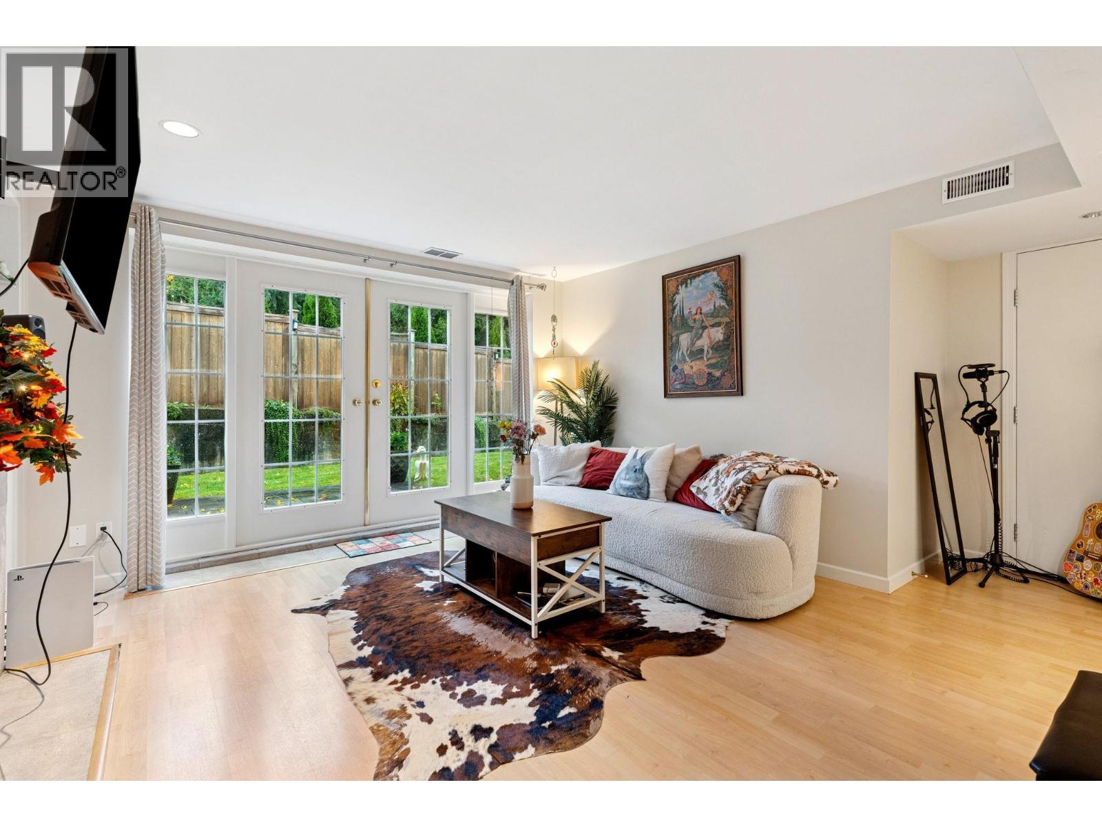 1501 MARINE CRESCENT, Coquitlam