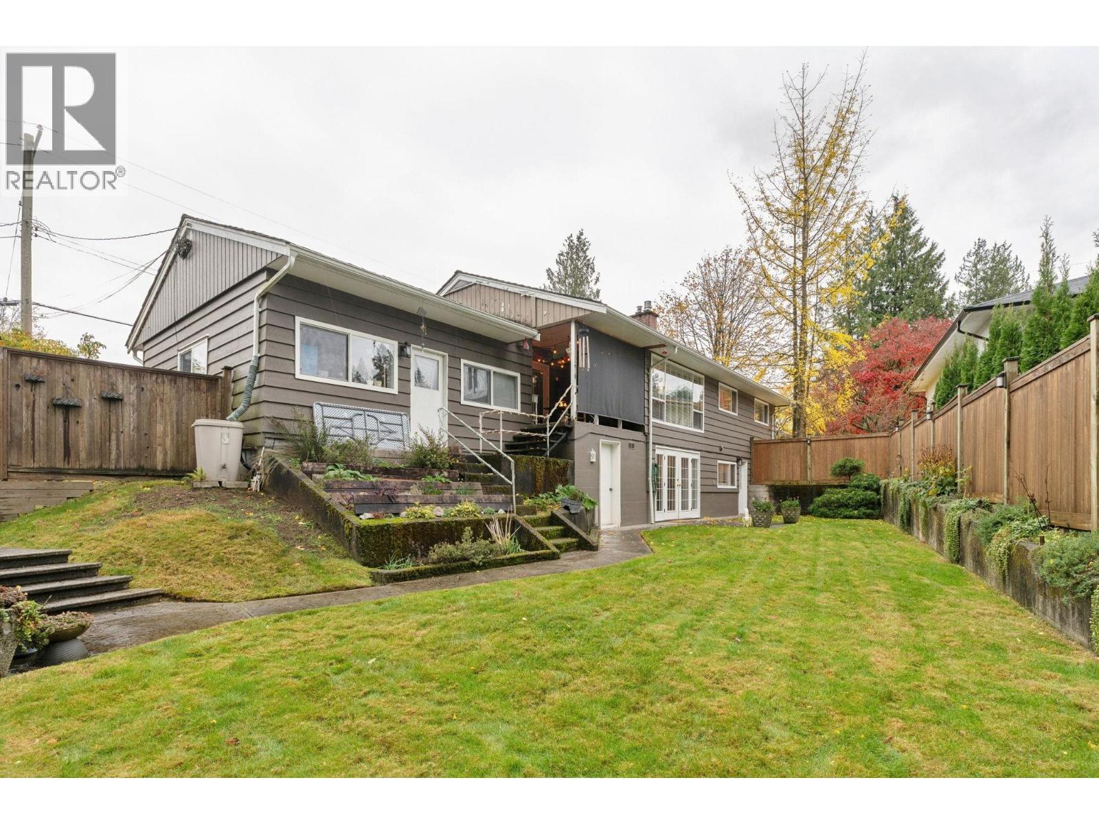 1501 MARINE CRESCENT, Coquitlam