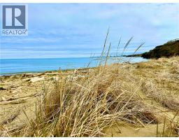 7662 Du Havre, Bas Caraquet, NB E1W5X2 Photo 41