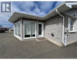 Sunroom - 7662 Du Havre, Bas Caraquet, NB E1W5X2 Photo 6