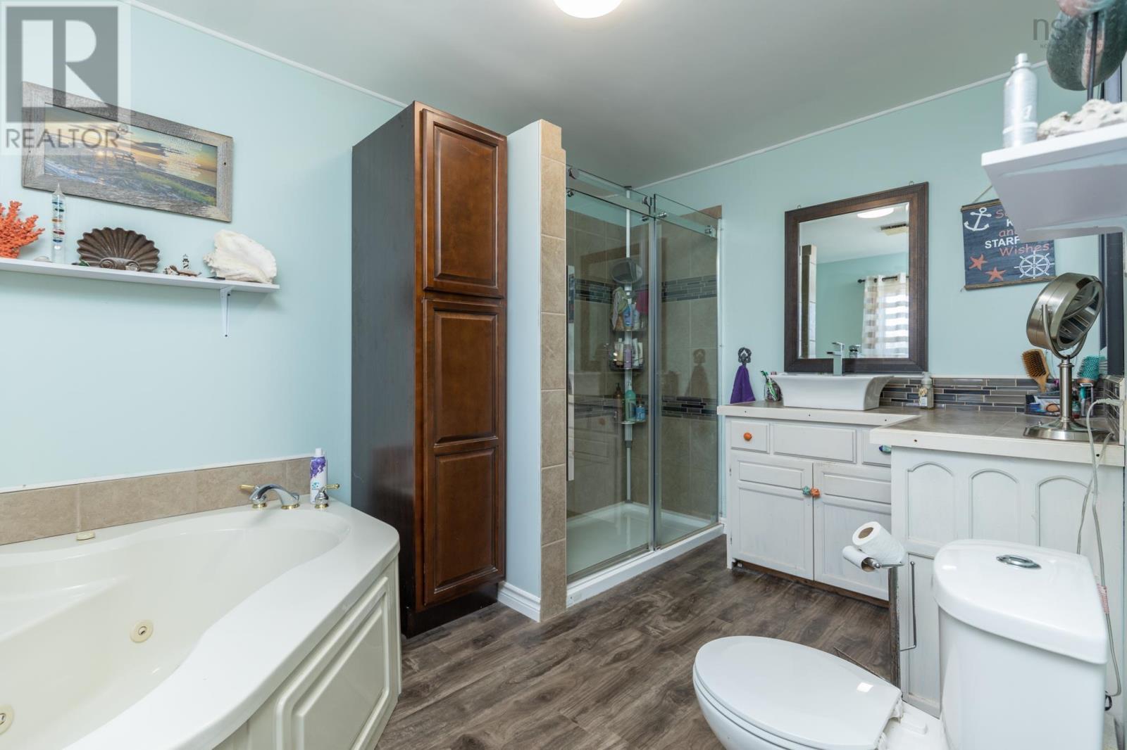 Property 11 of 33 of 27 South Ohio Cross Road