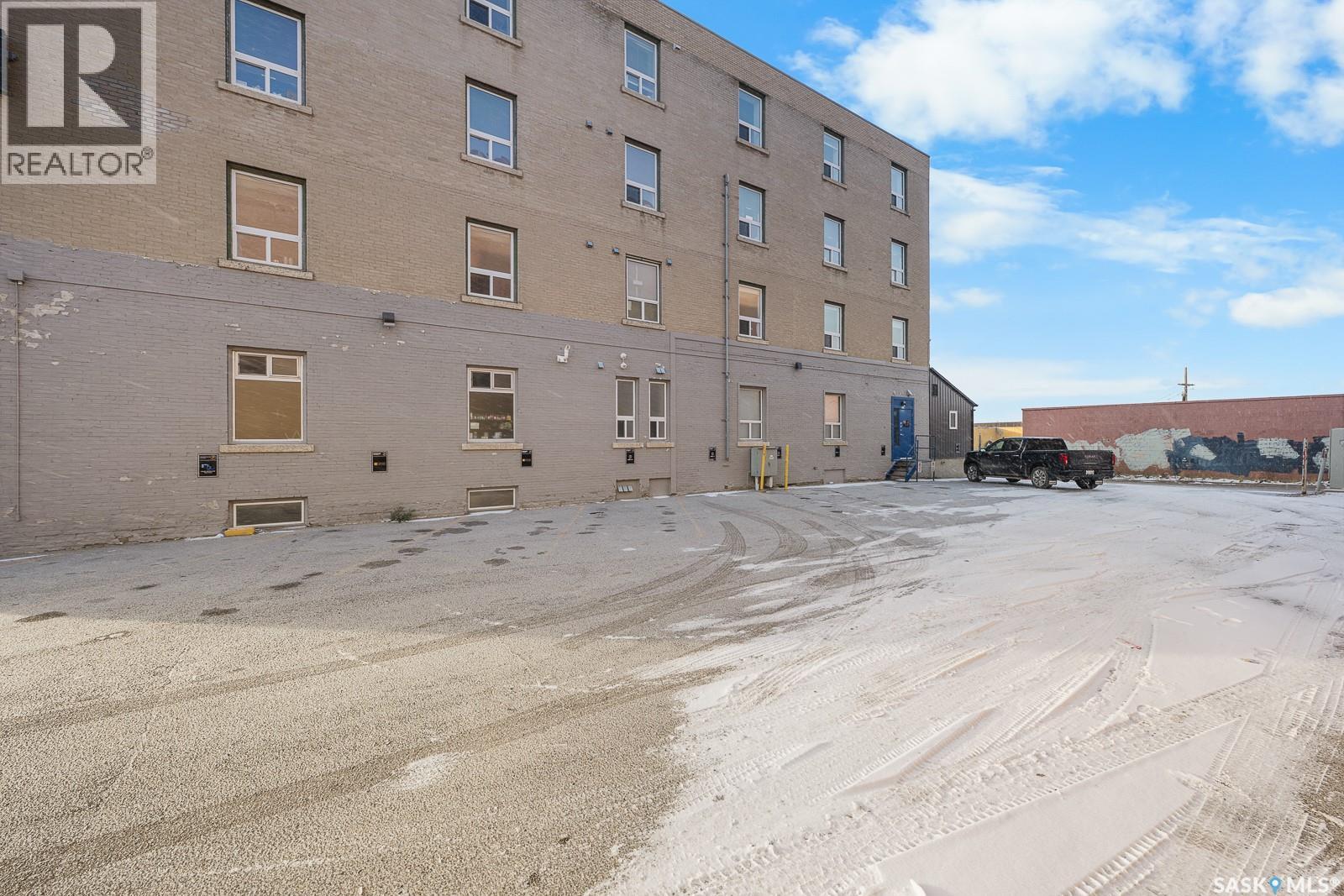 3 1118 BROAD STREET, Regina — photo 3