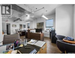 3 1118 Broad Street, Regina, SK S4R1X8 Photo 6