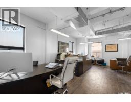 3 1118 Broad Street, Regina, SK S4R1X8 Photo 10