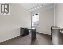 3 1118 Broad Street, Regina, SK S4R1X8 Photo 7