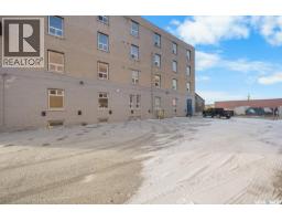 3 1118 Broad Street, Regina, SK S4R1X8 Photo 8