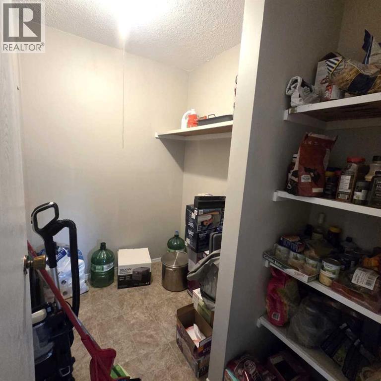 
          5611 9 Avenue
            <br/>
            <span>Edson</span>
            , 
            <span>AB</span>
             <span>T7E1R5</span>
         - Photo 13