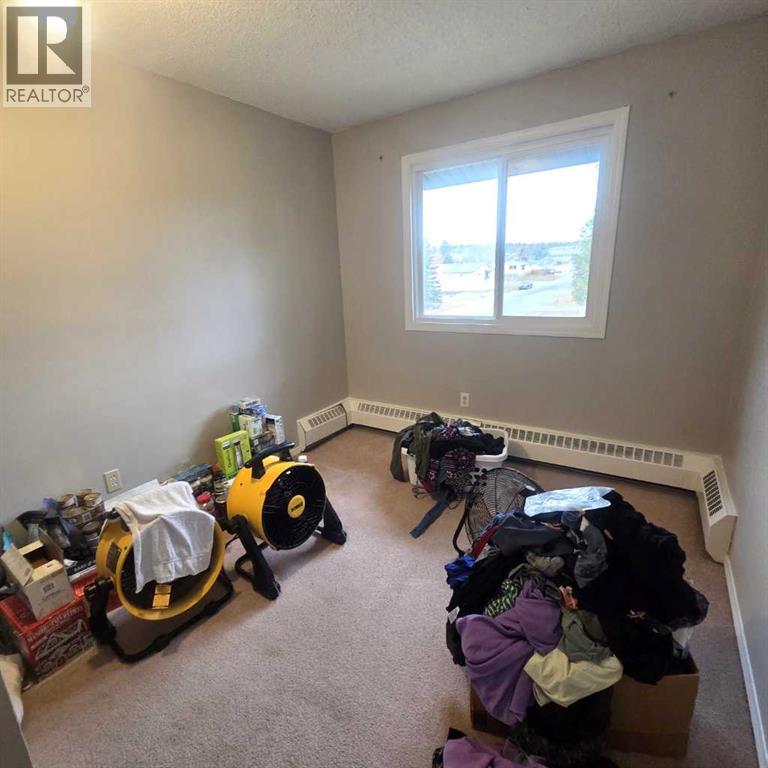 
          5611 9 Avenue
            <br/>
            <span>Edson</span>
            , 
            <span>AB</span>
             <span>T7E1R5</span>
         - Photo 22