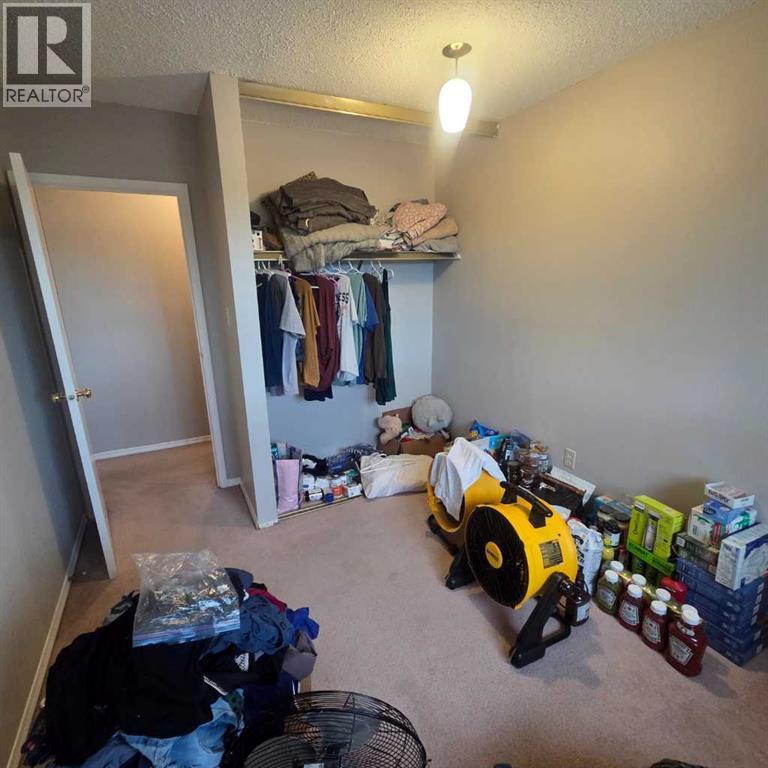 
          5611 9 Avenue
            <br/>
            <span>Edson</span>
            , 
            <span>AB</span>
             <span>T7E1R5</span>
         - Photo 23