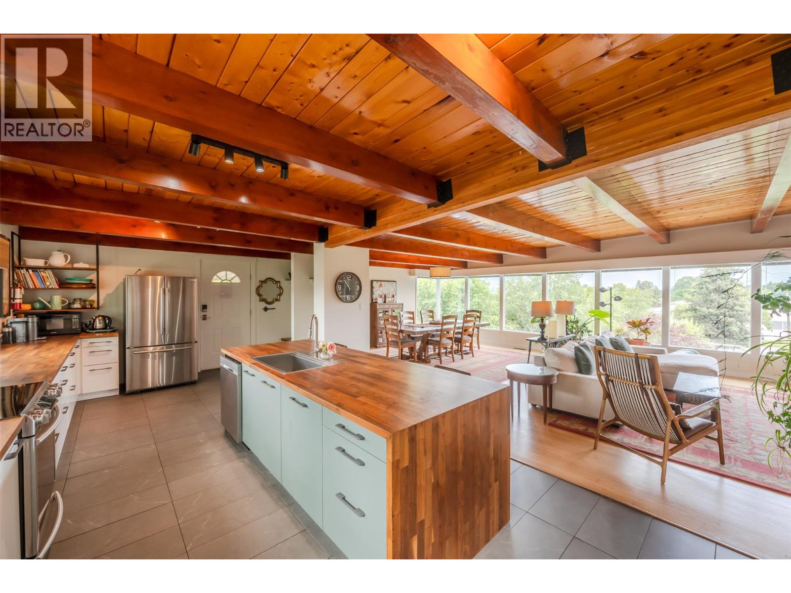 735 ROSS Avenue, Penticton