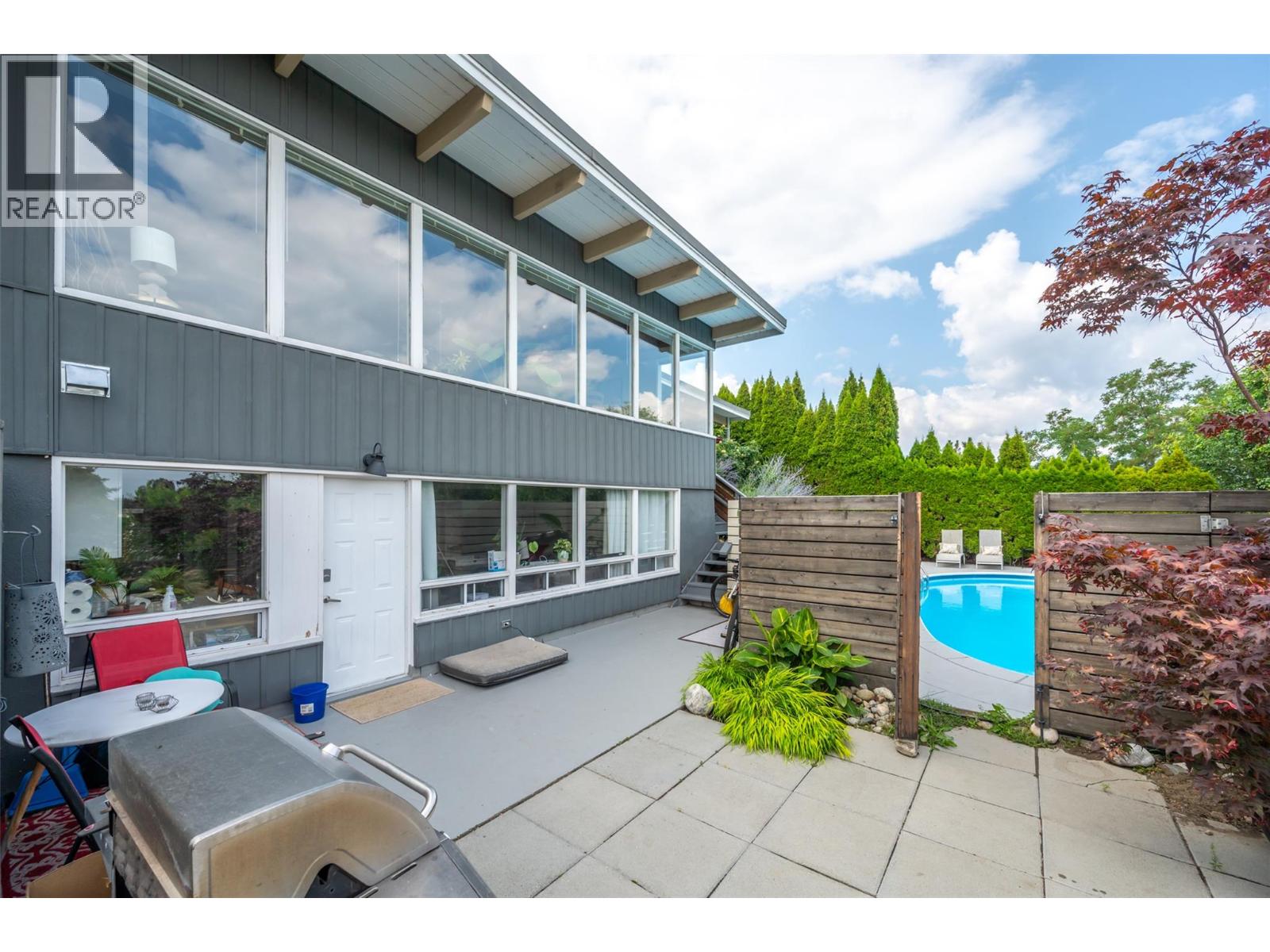 735 ROSS Avenue, Penticton