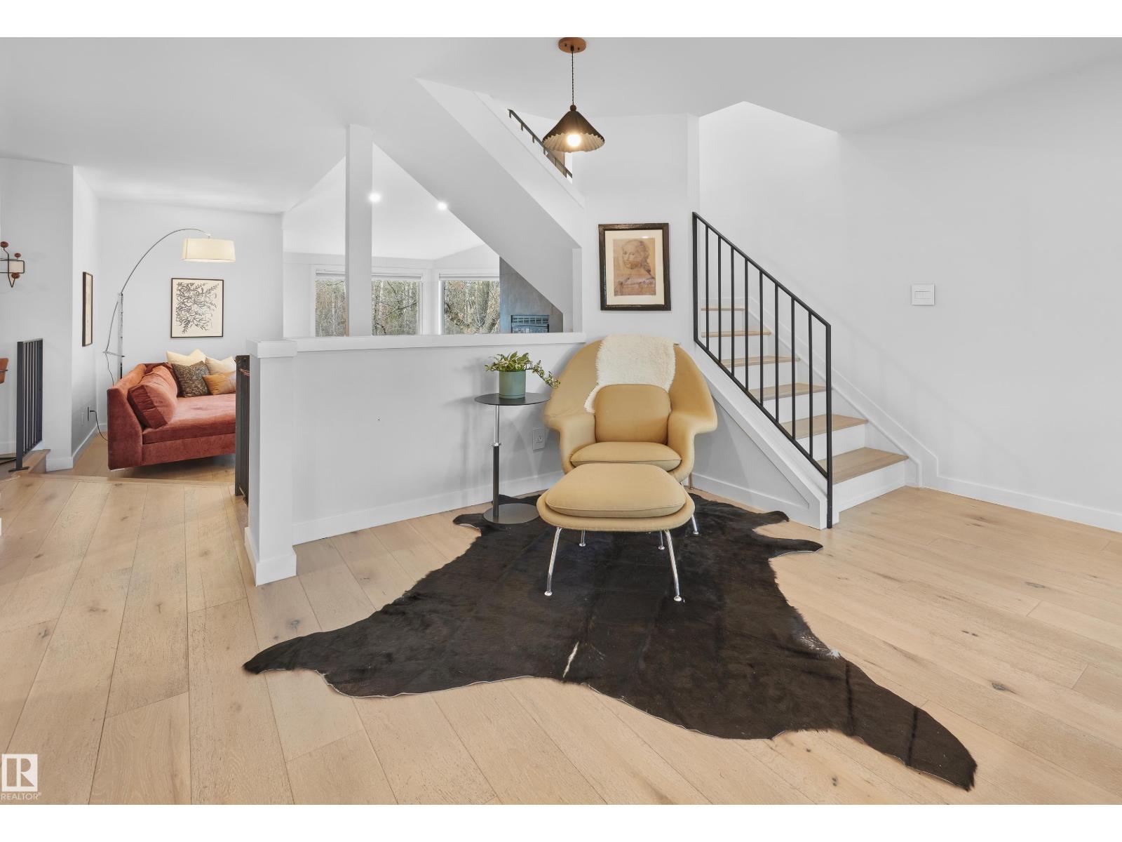 9325 98A ST NW, Edmonton