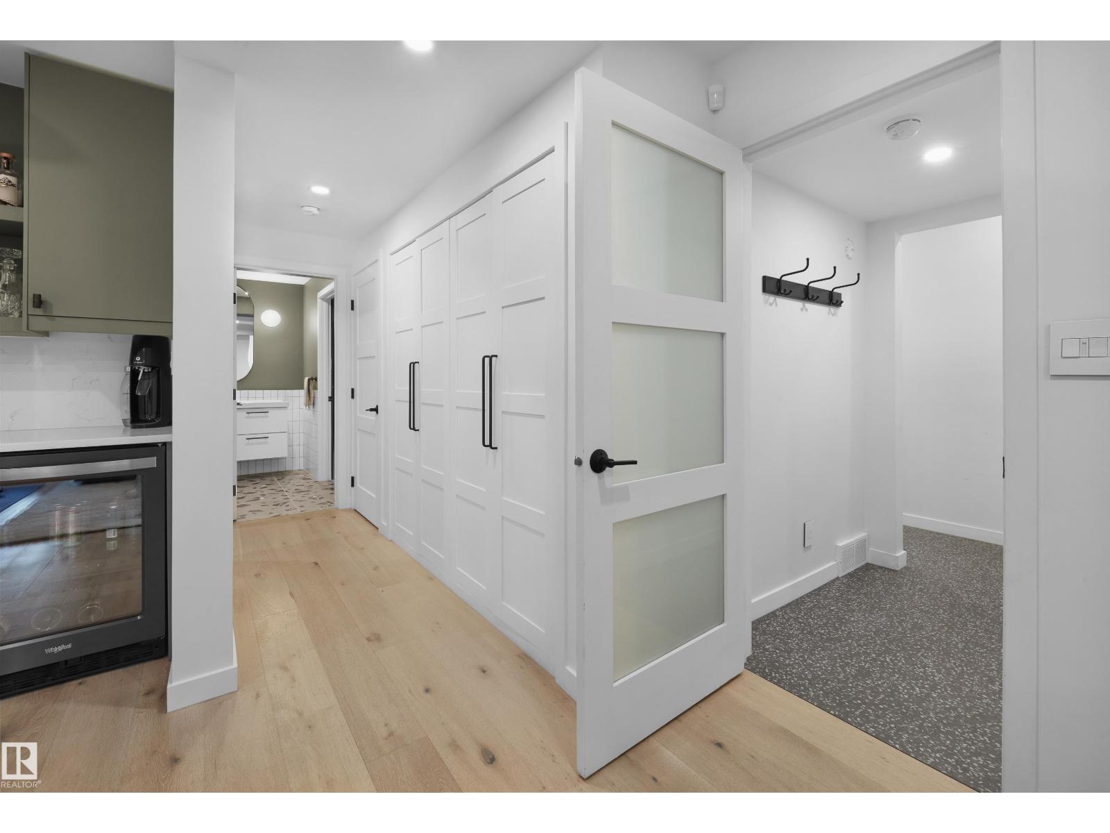 9325 98A ST NW, Edmonton