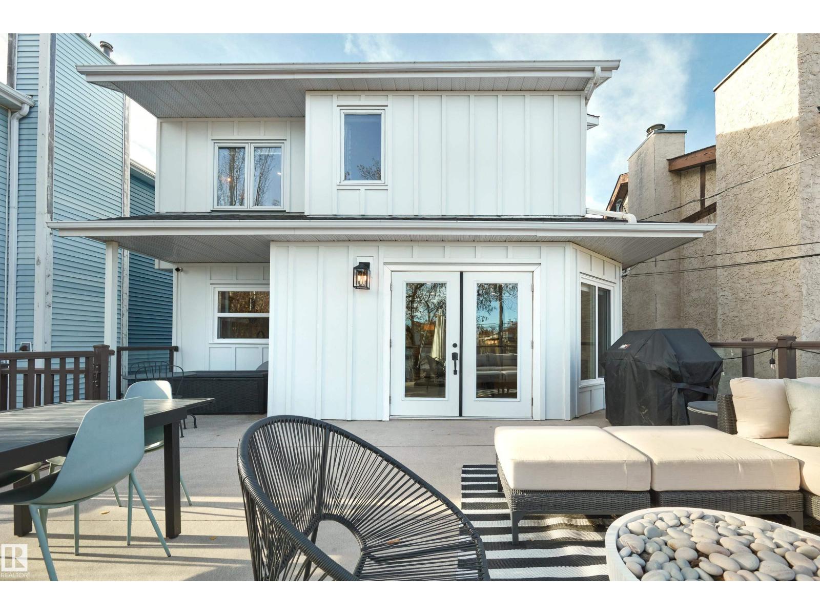 9325 98A ST NW, Edmonton