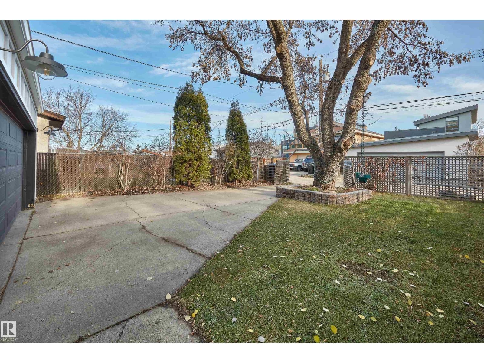 9325 98A ST NW, Edmonton