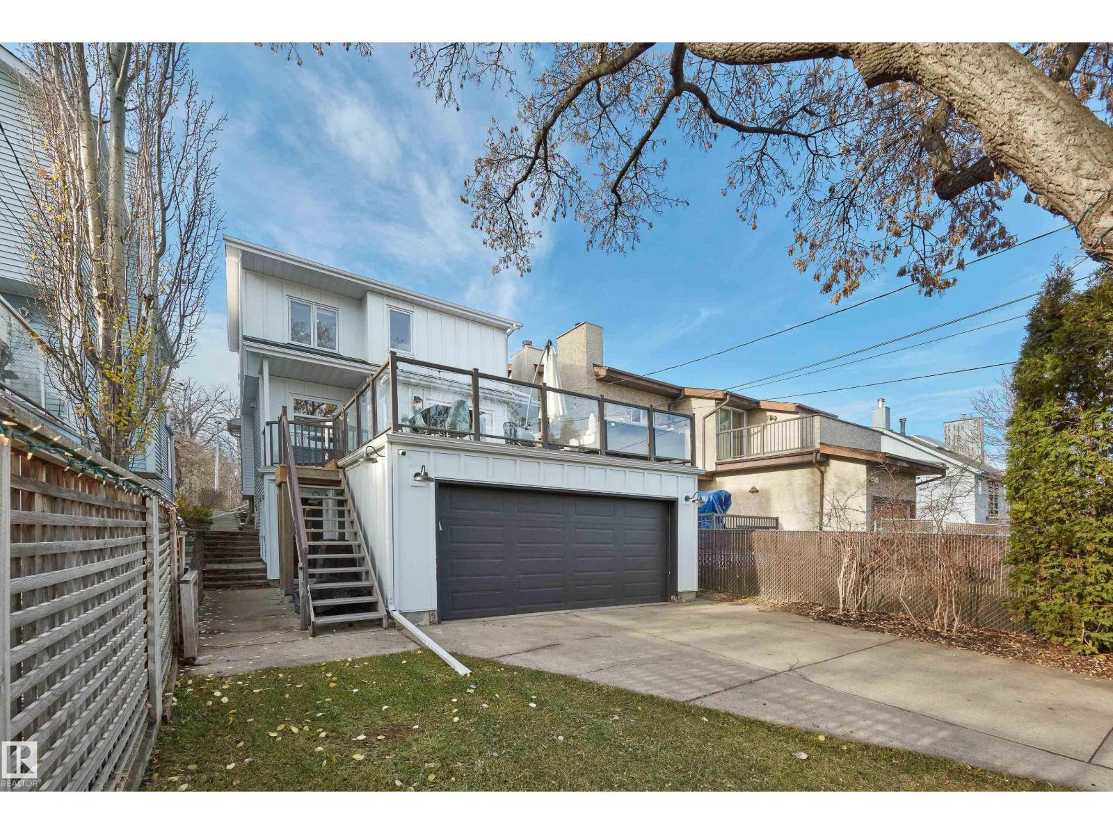 9325 98A ST NW, Edmonton