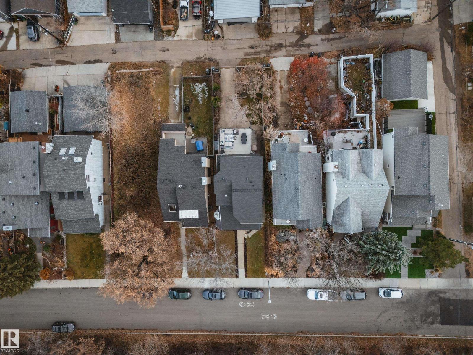 9325 98A ST NW, Edmonton