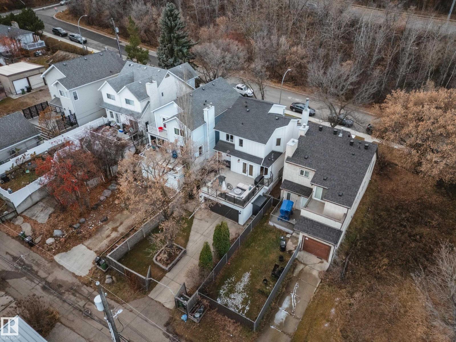 9325 98A ST NW, Edmonton