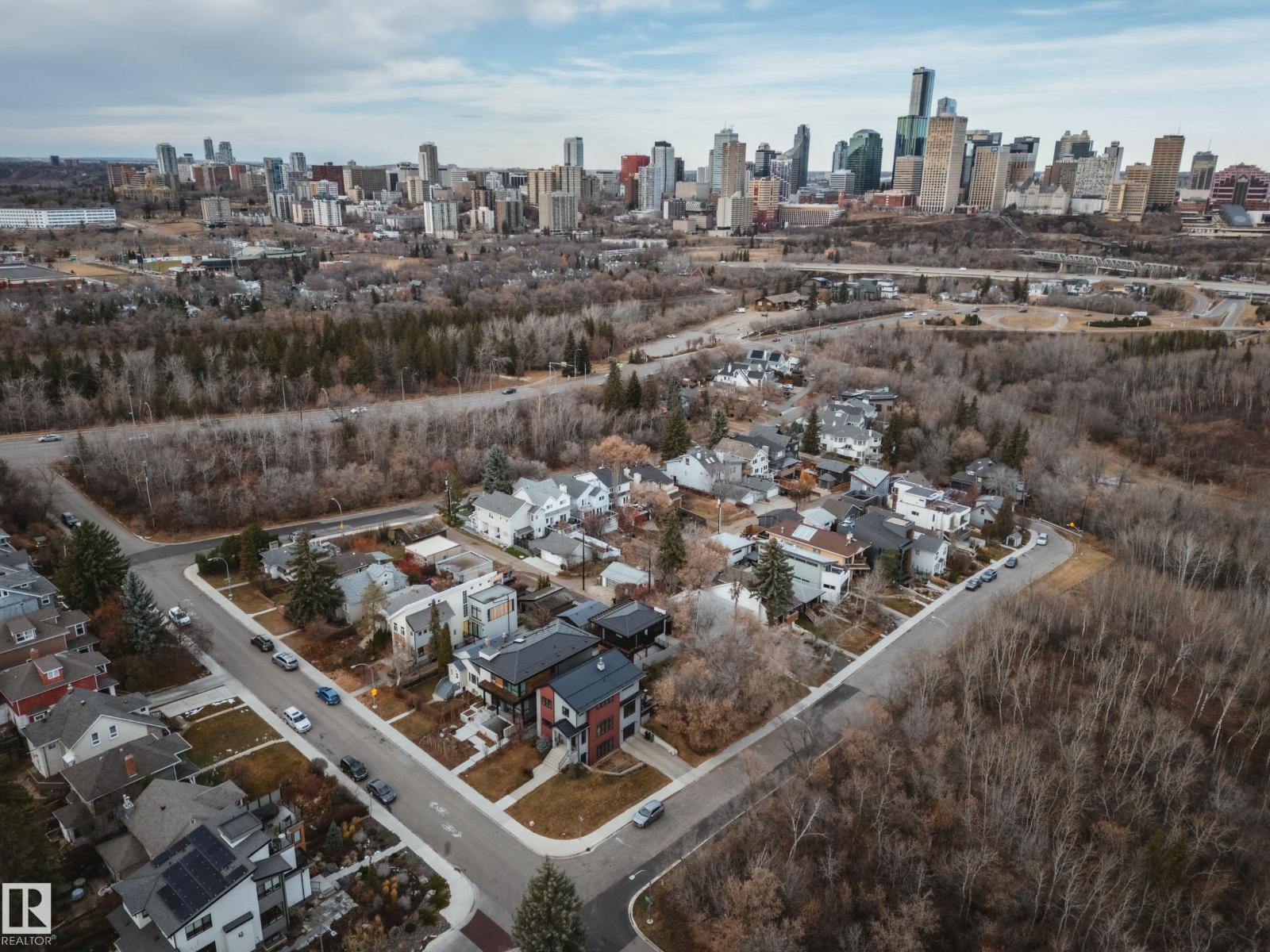 9325 98A ST NW, Edmonton