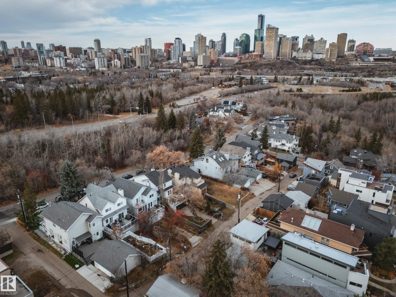 9325 98A ST NW, Edmonton