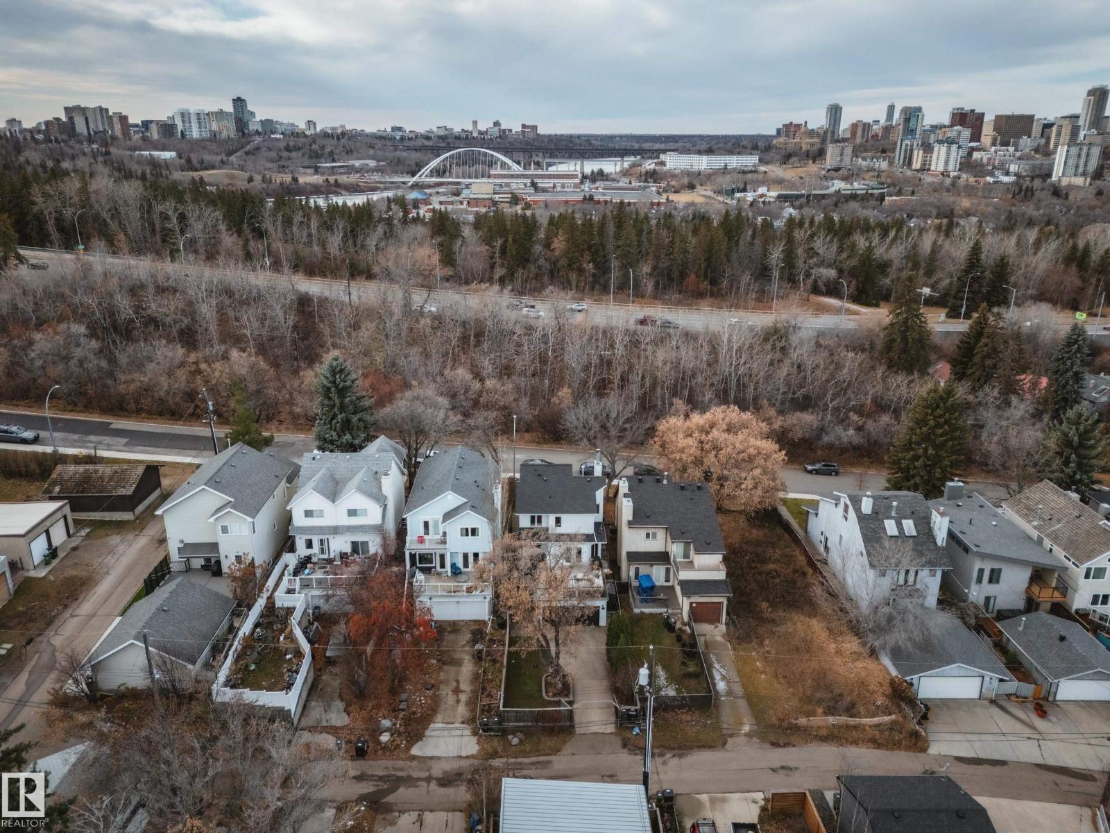 9325 98A ST NW, Edmonton