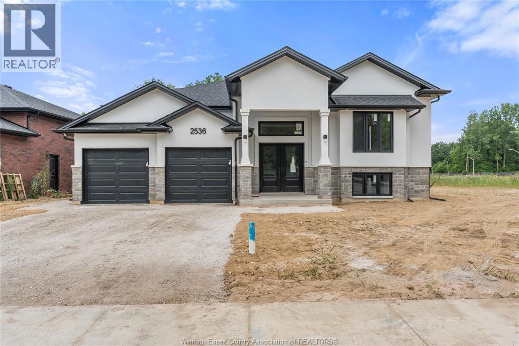 2596 MAYFAIR AVENUE South - 1
