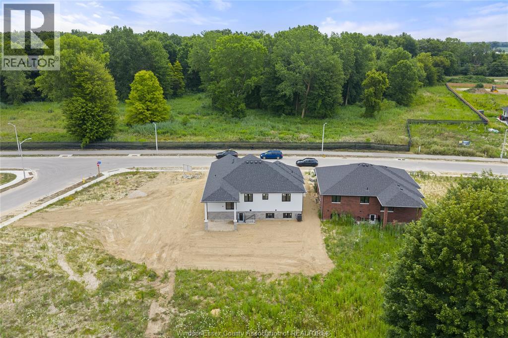 2596 MAYFAIR AVENUE South - 38