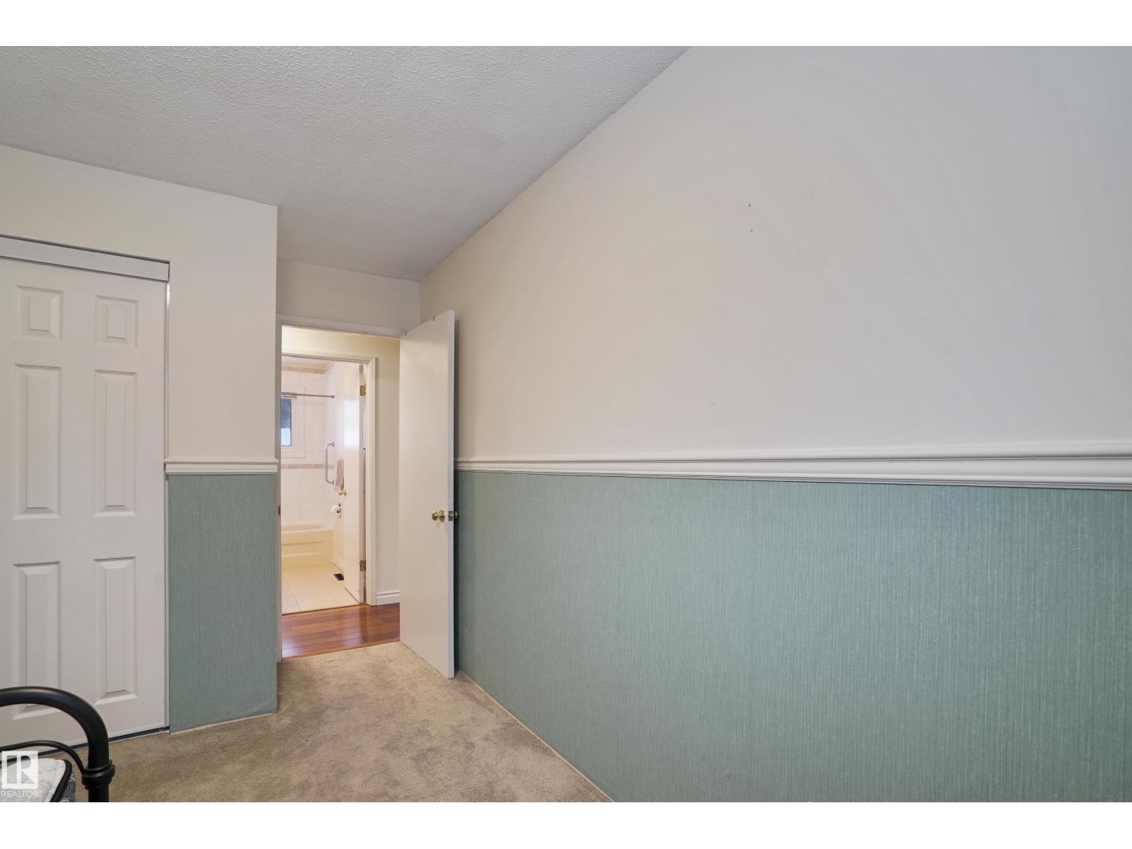 6208 149 AV NW, Edmonton