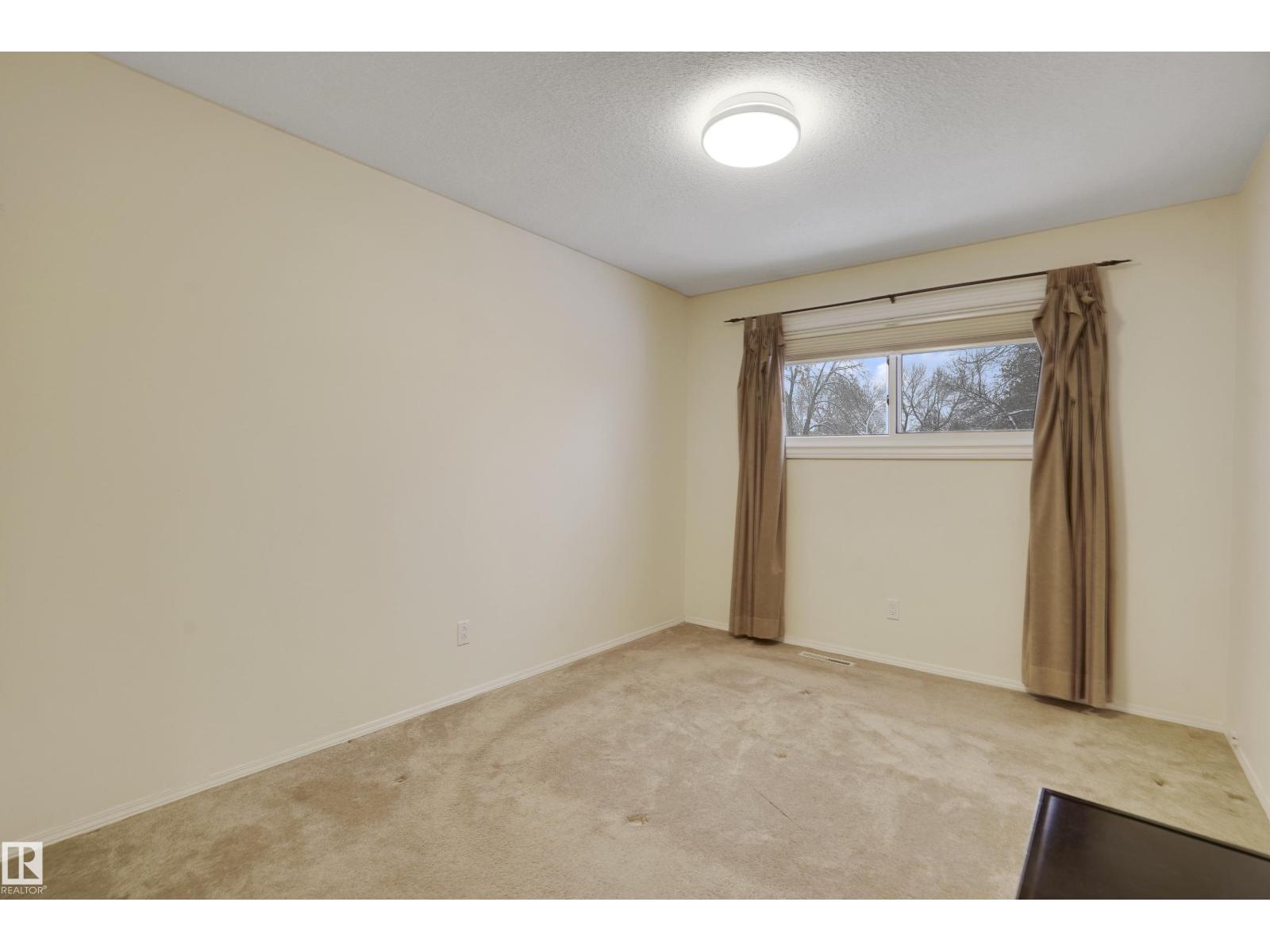 6208 149 AV NW, Edmonton