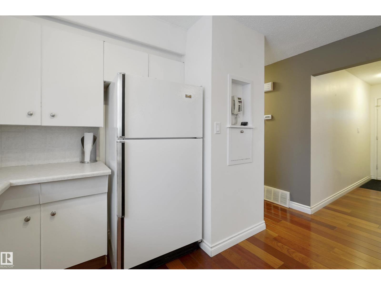 6208 149 AV NW, Edmonton