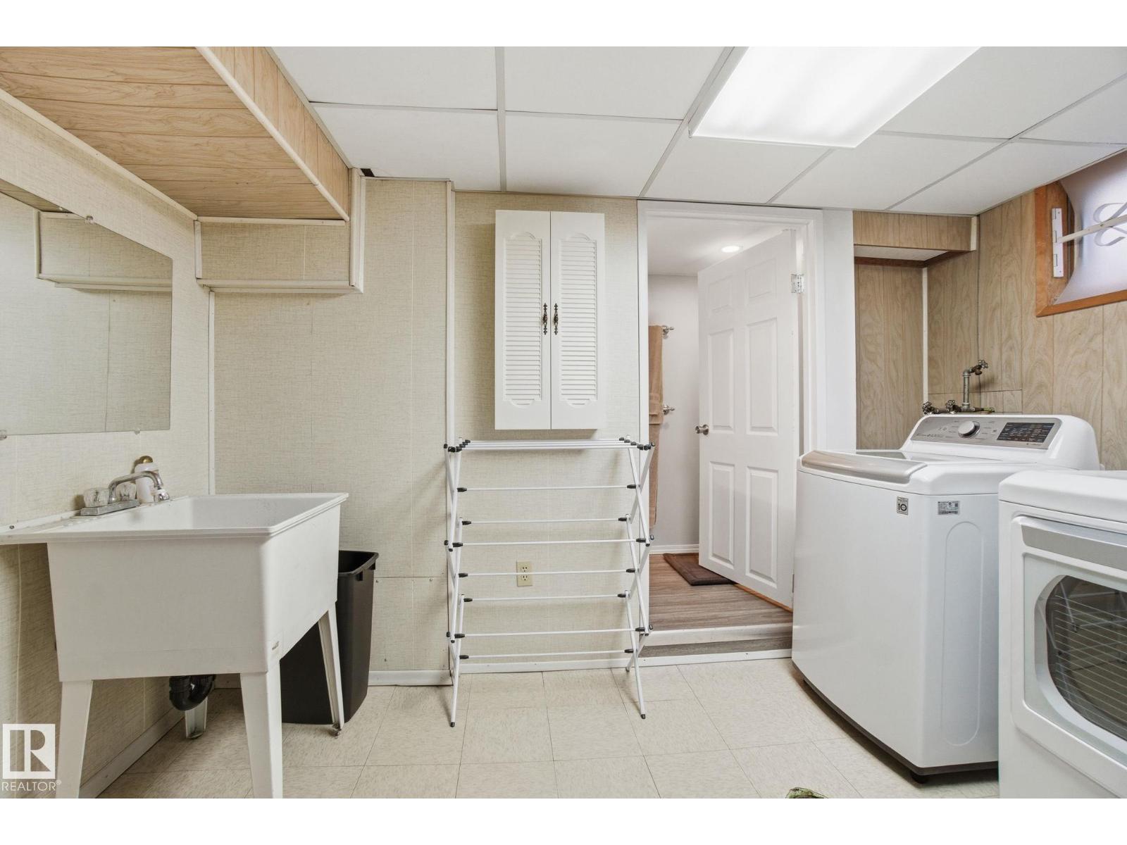 10657 St Gabriel School RD NW, Edmonton