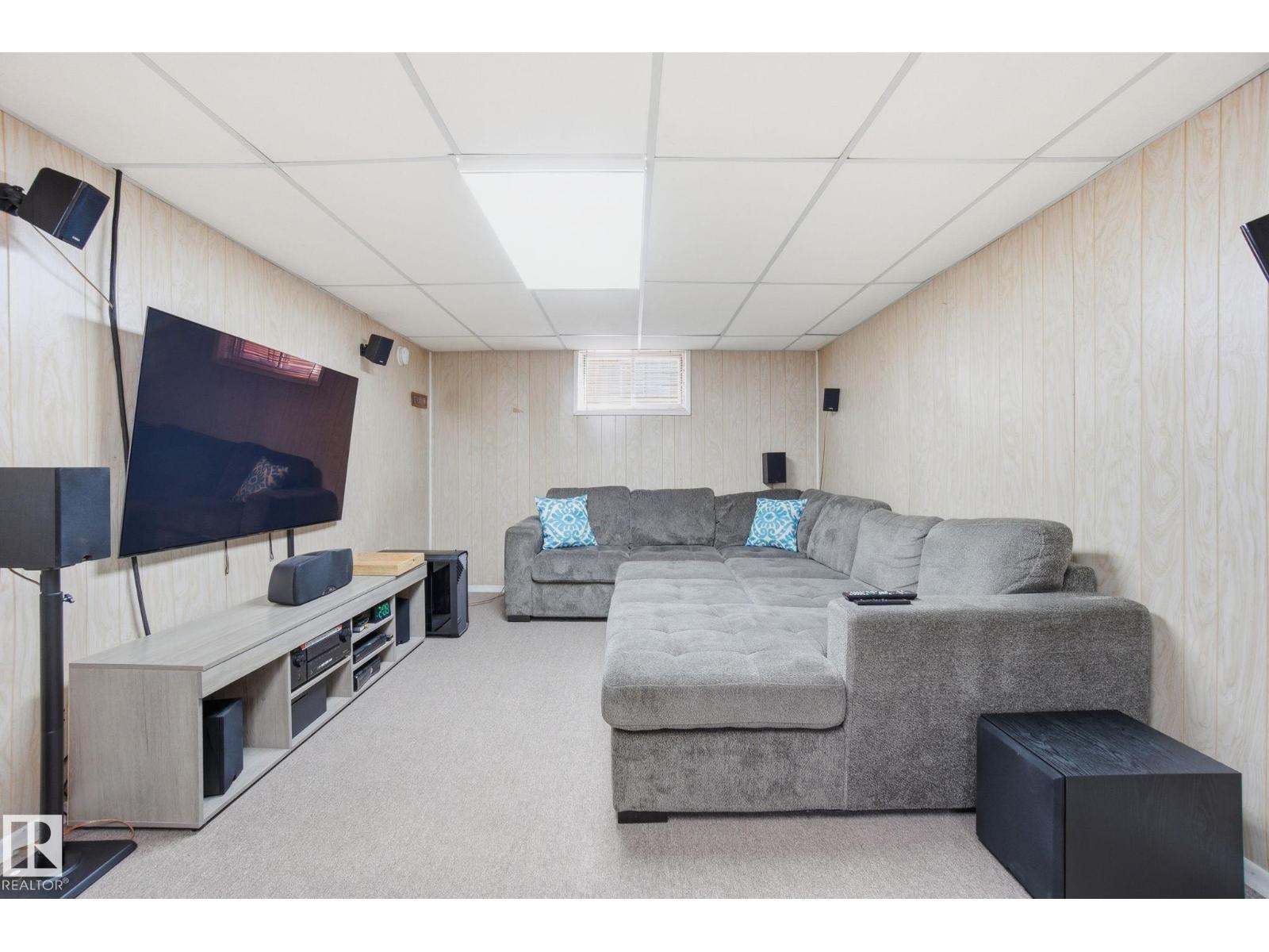 10657 St Gabriel School RD NW, Edmonton