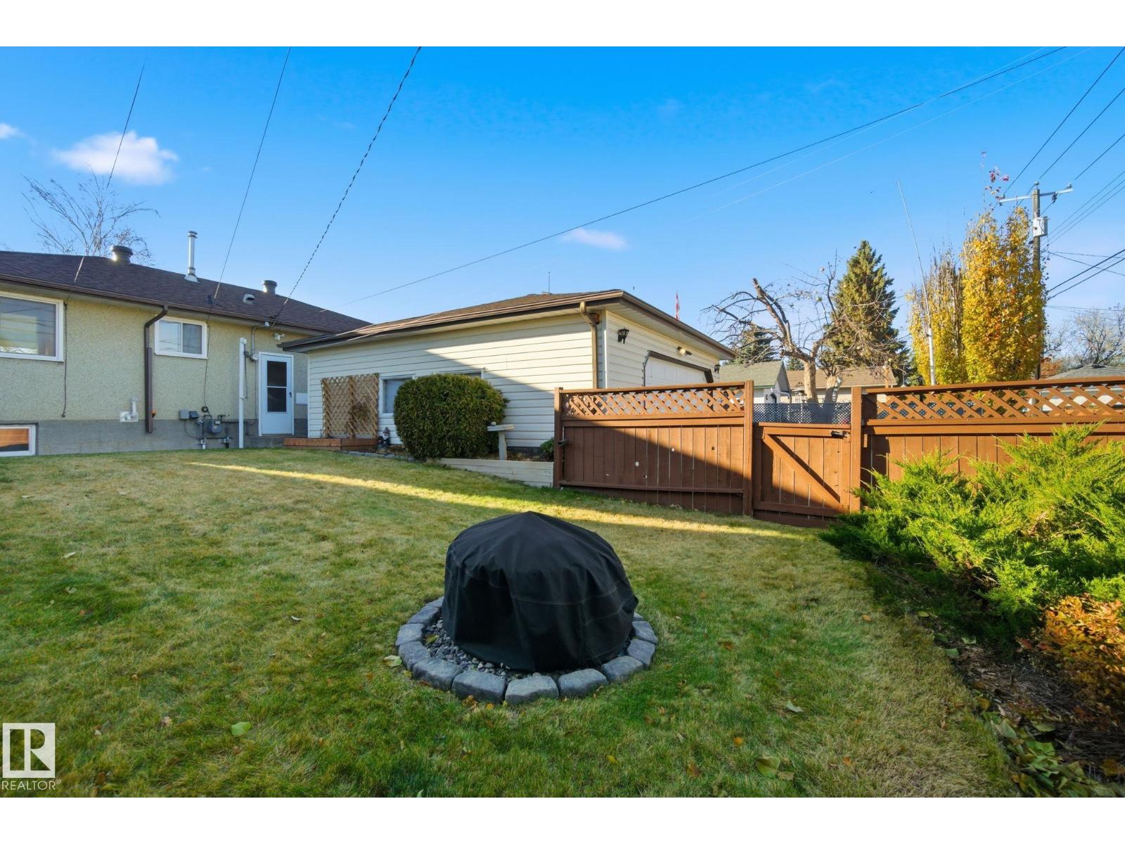 10657 St Gabriel School RD NW, Edmonton