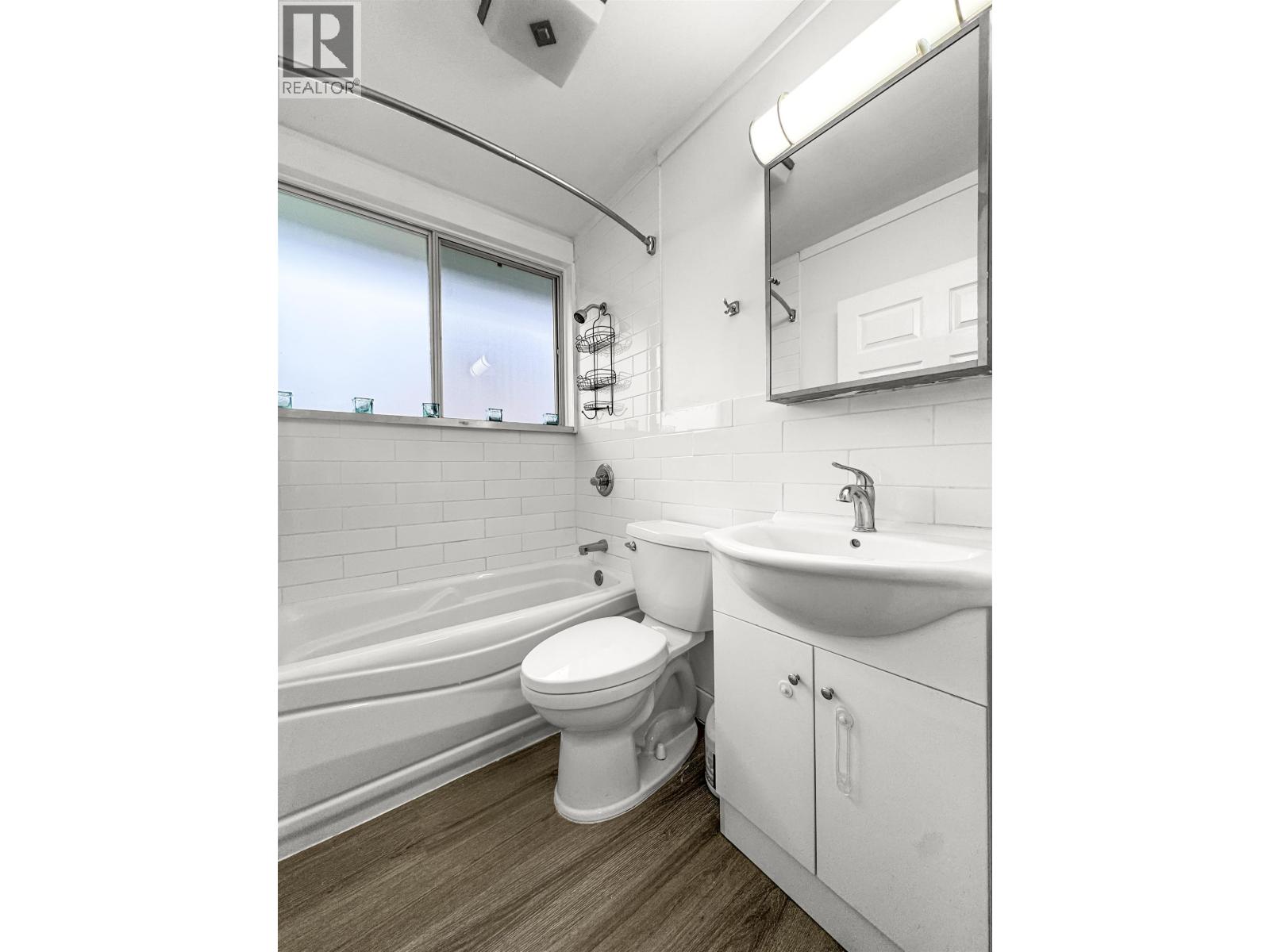 87 SWALLOW STREET, Kitimat