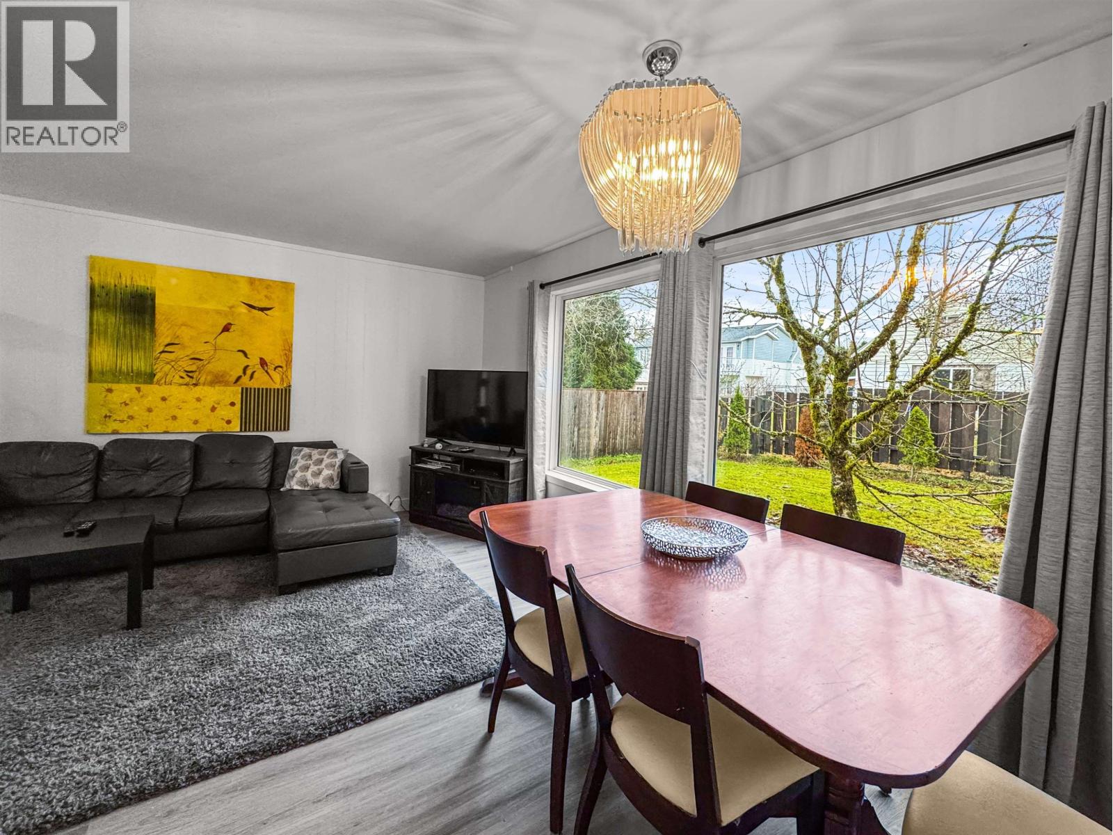 87 SWALLOW STREET, Kitimat