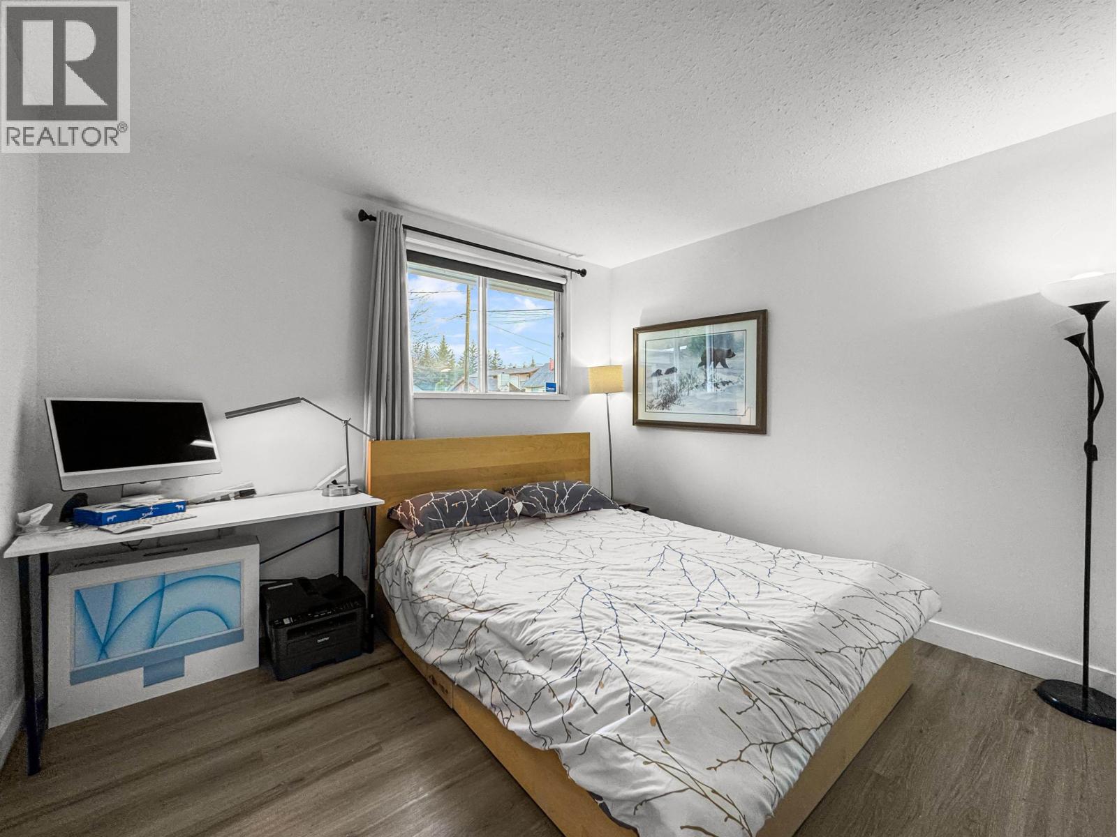 87 SWALLOW STREET, Kitimat