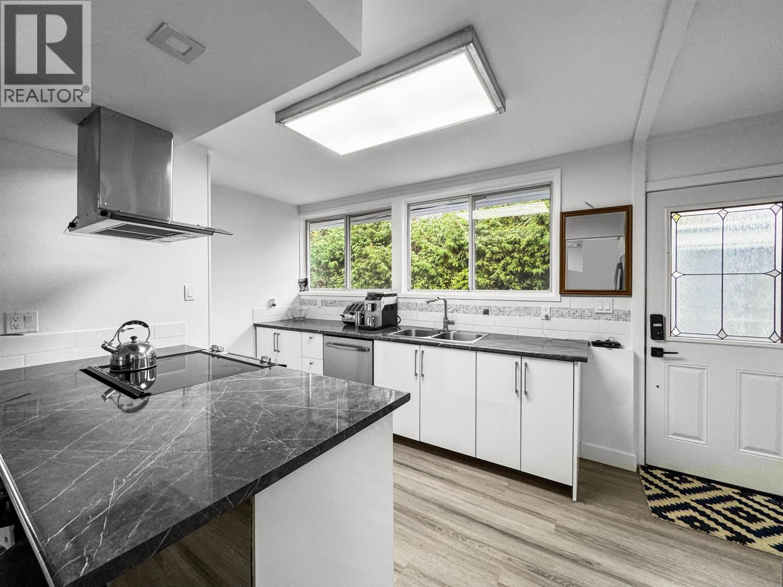 87 SWALLOW STREET, Kitimat