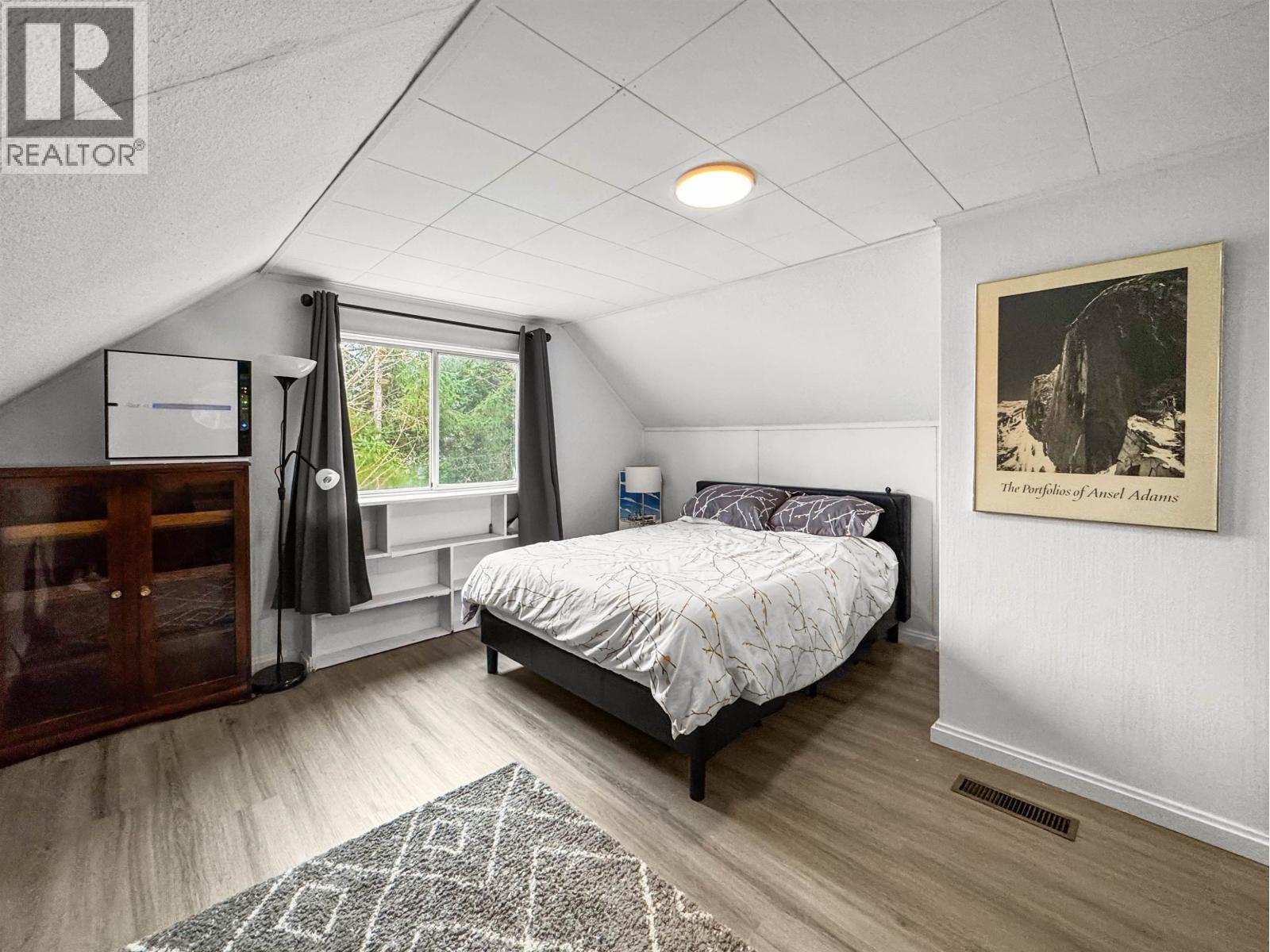 87 SWALLOW STREET, Kitimat