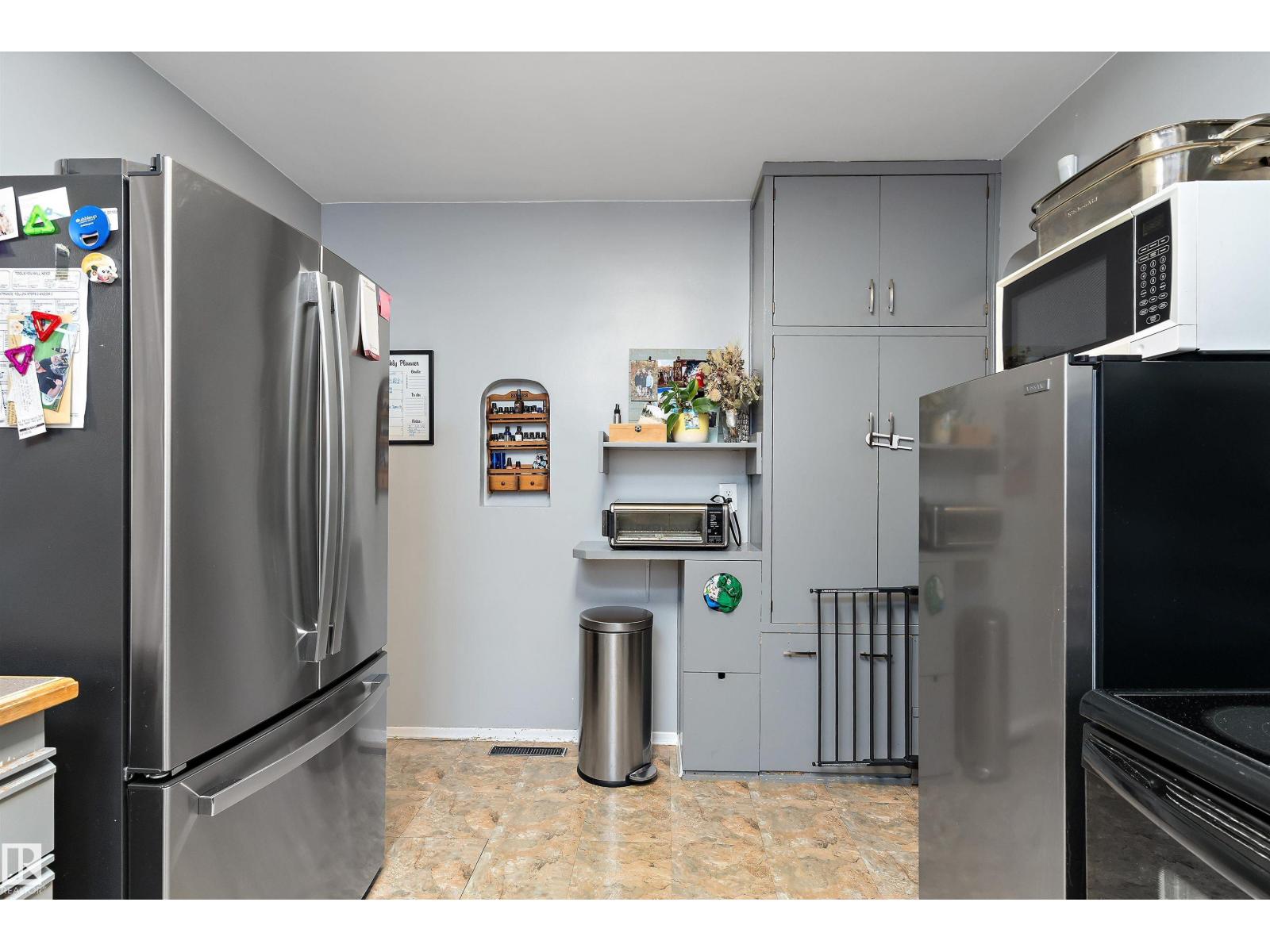 12131 141 ST NW, Edmonton