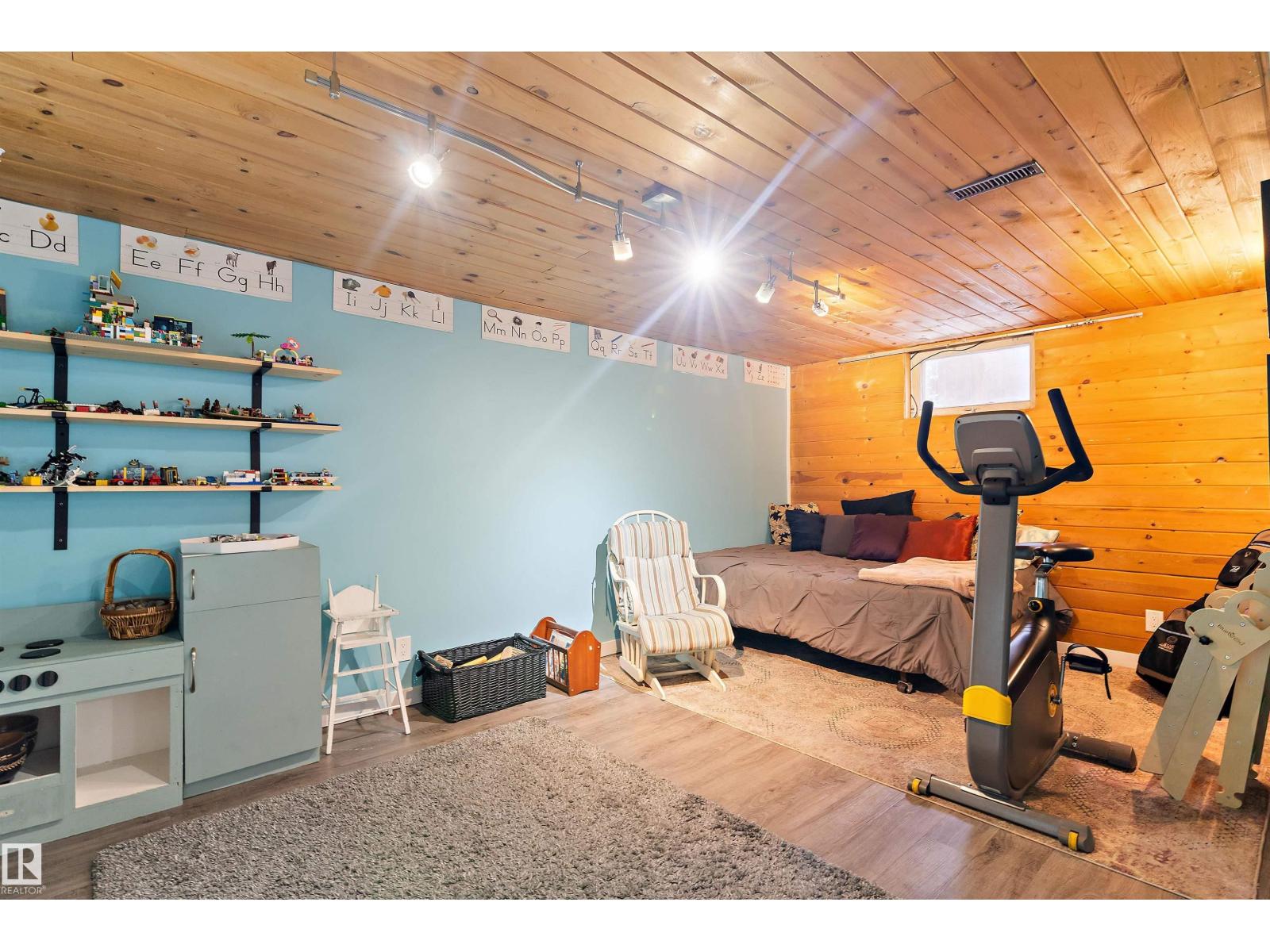 12131 141 ST NW, Edmonton