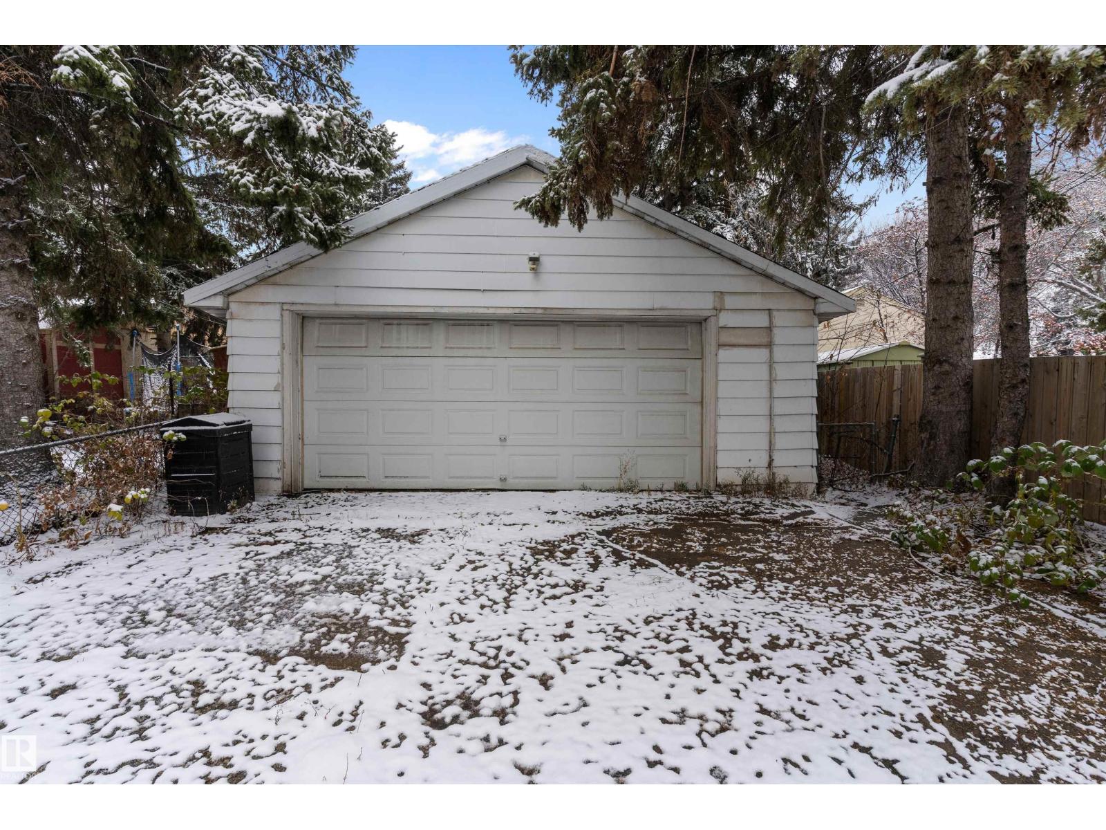 12131 141 ST NW, Edmonton