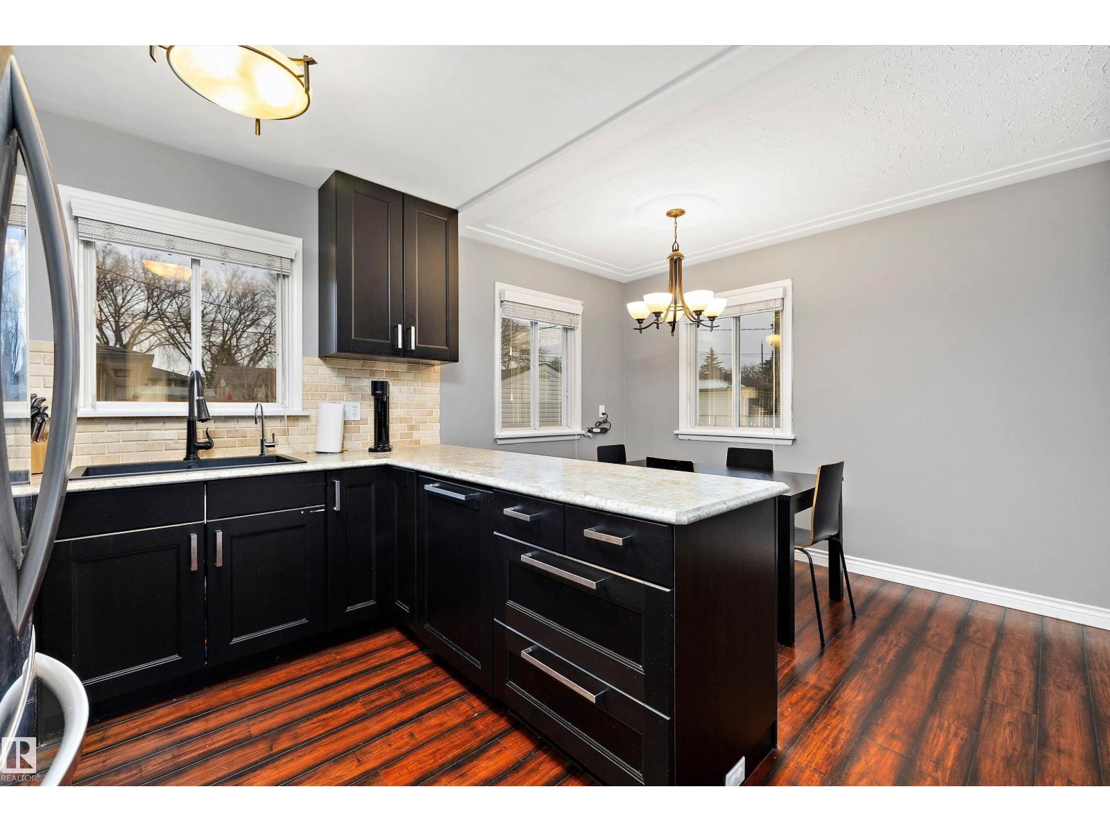 12039 52 ST NW, Edmonton